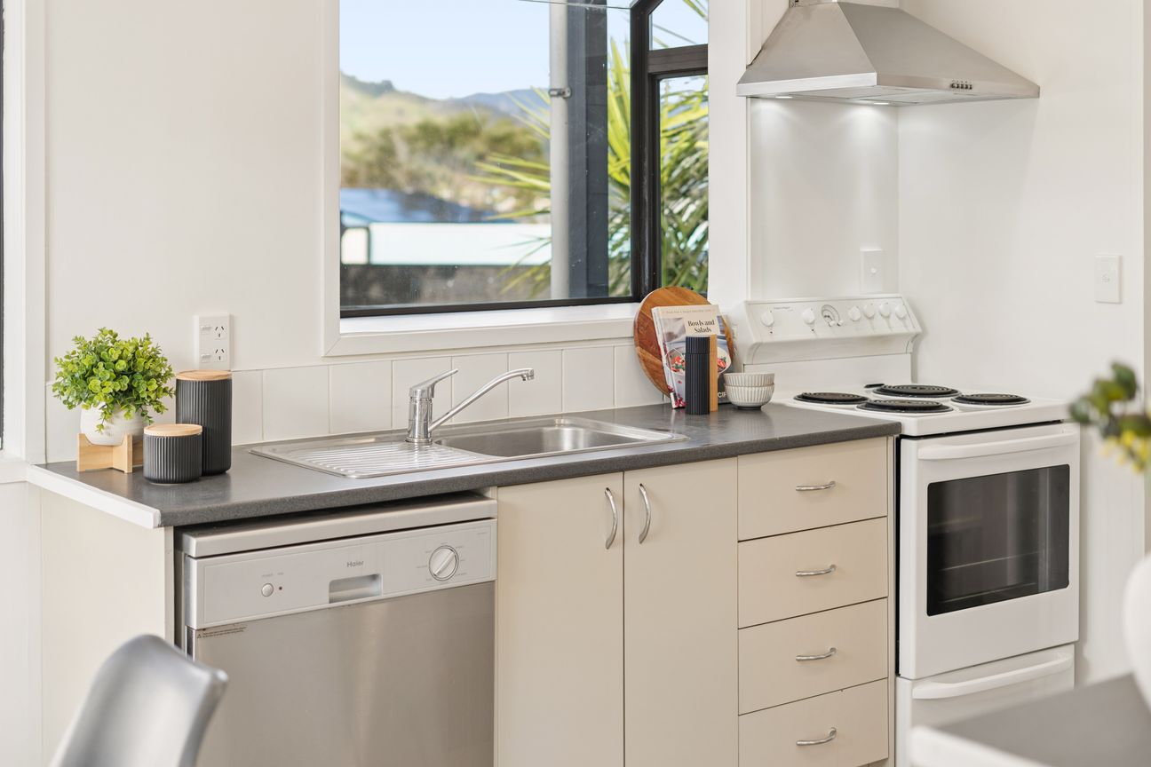 Renovated. Ready. Priced to Sell - Ansicht 2