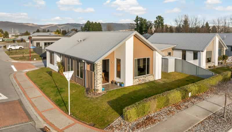 2 Weaver Close, Alexandra