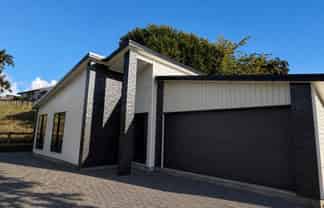 189 Otuwairoa Esplanade, Papakura
