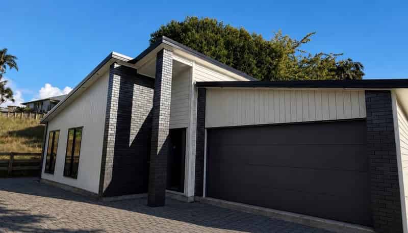 189 Otuwairoa Esplanade, Papakura