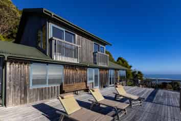 109 The Strand, Okarito