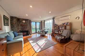 6 Robbs Road, Glentunnel
