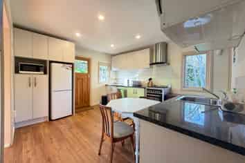 6 Robbs Road, Glentunnel
