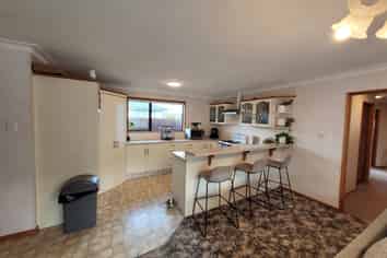 105 Edinburgh Crescent, Waikiwi