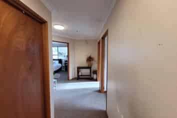 105 Edinburgh Crescent, Waikiwi
