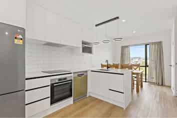 44 Whakatupu Road, Flat Bush