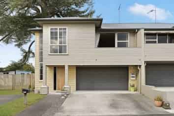 1 Blue Cedar Lane, Enderley