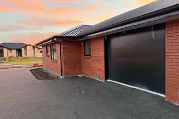 16 Bob Reid Crescent, Darfield