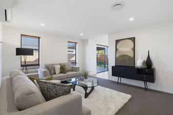 52 Ridgeway Avenue, Rolleston
