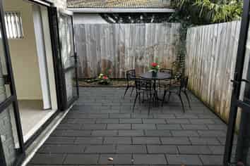 1A Thomas Place, Leamington