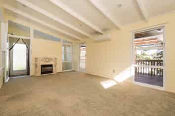 3 Pavola Grove, Bayview