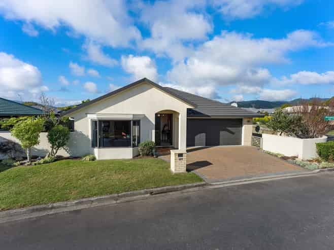 187 Langdale Avenue, Paraparaumu