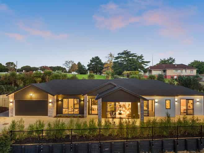 62 Rongoa Maori Way, Pukekohe
