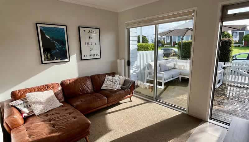 19 Rangihina Road, Hobsonville