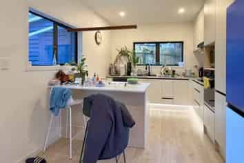 Auckland - Address withheld