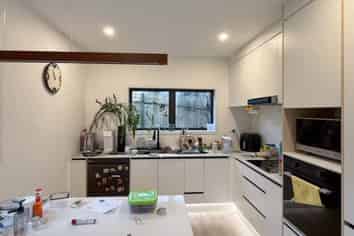 Auckland - Address withheld