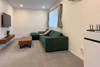 Auckland - Address withheld