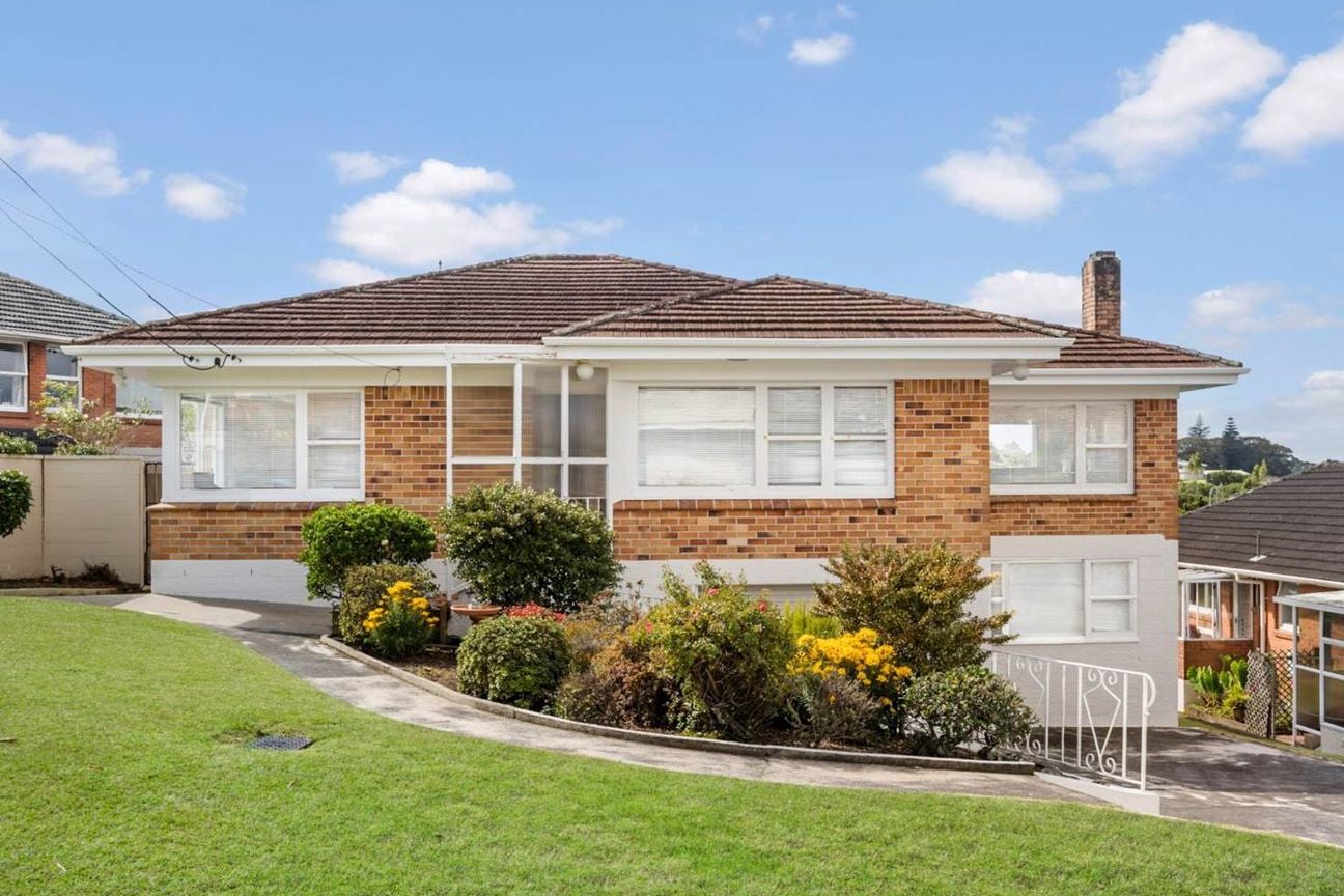 Large Family Home in Prime Central Location – pohled 2