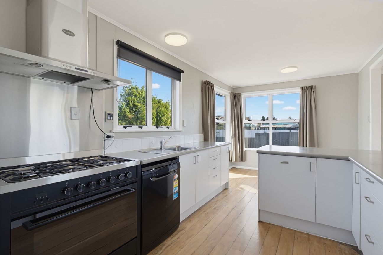 Renovated Character, Modern Comfort - Bild 3