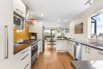 45 Wyoming Avenue, Murrays Bay