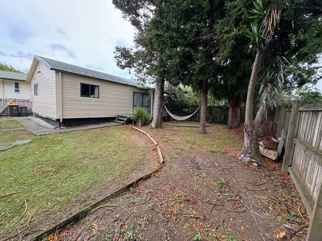 12A Friedlanders Road, Manurewa