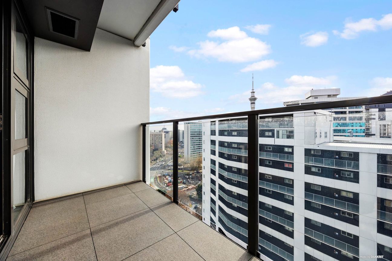 Sharp Price! Modern CBD Living in Queens Square - Widok 3