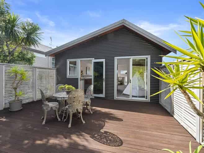 27 Waverton Terrace, Churton Park