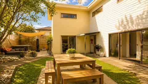 2/13B Maioro Street, New Windsor