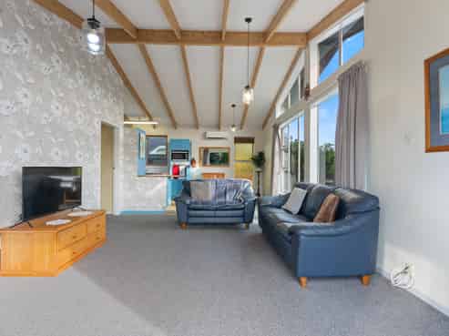 24a Hemara Street, Waikanae Beach
