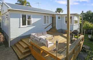 215 Tony Avenue, Thames