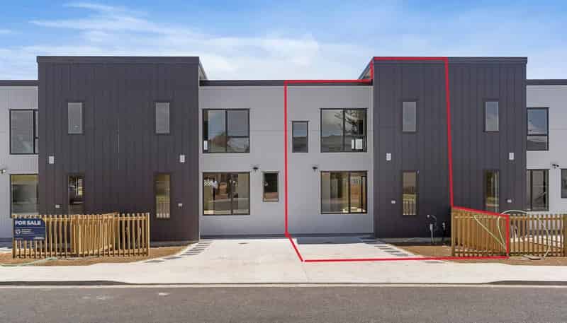 27E Lochinver Road, Papatoetoe