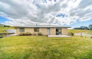 149 Albert Road, Tokomaru