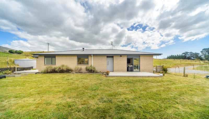149 Albert Road, Tokomaru