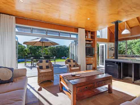 111 Pacific Parade, Matarangi