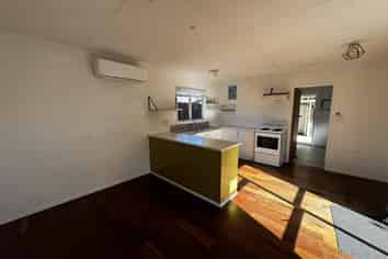 270 (Unit) Cook Drive, Whitianga