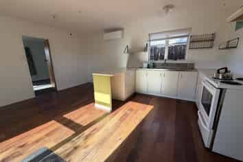 270 (Unit) Cook Drive, Whitianga