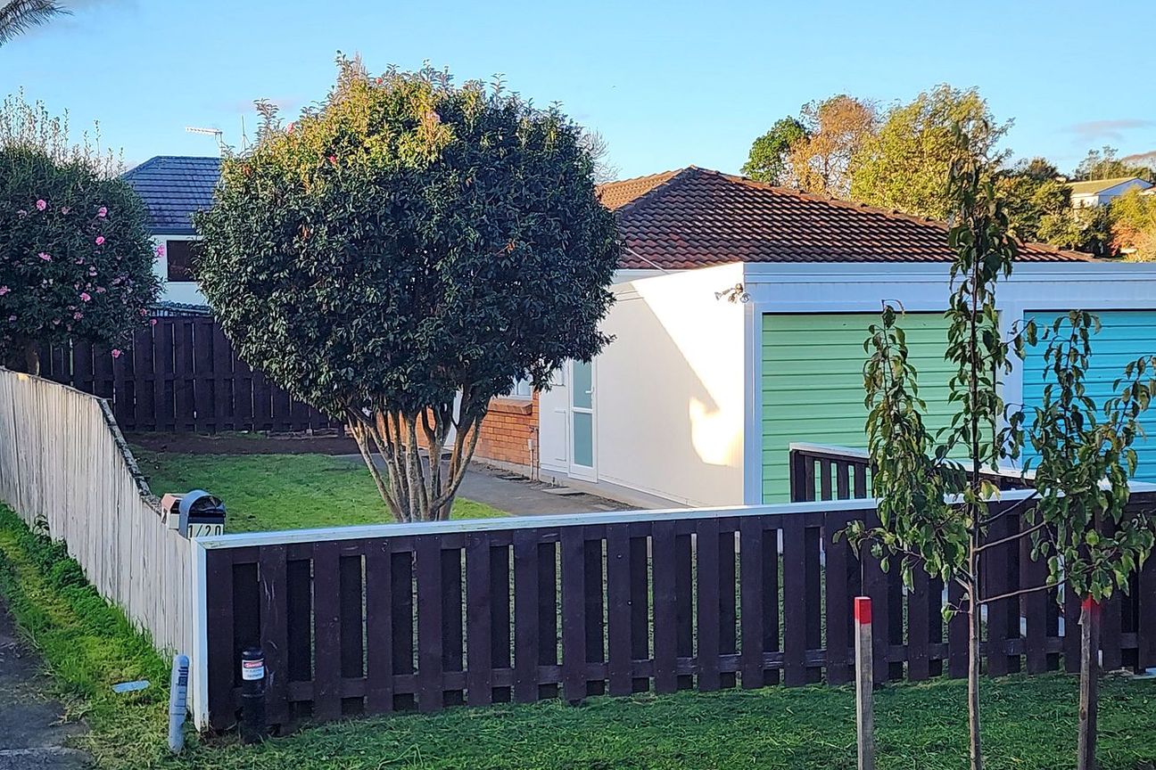 Clean unit with a big garden - Bild 2