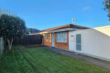 22 La Perouse Street, Botany Downs