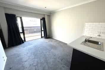 15E Hood Street, Hamilton Central