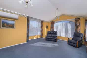 7 Ashdonleigh Grove, Stoke
