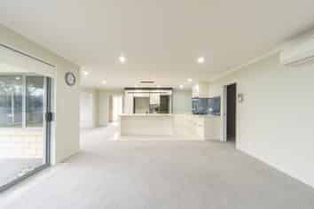 2 Jarvis Court, Huntington