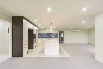 2 Jarvis Court, Huntington