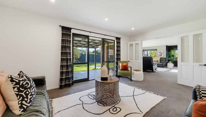 37 Parkinson Place, Woodend