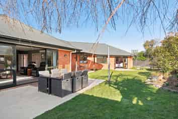 37 Parkinson Place, Woodend