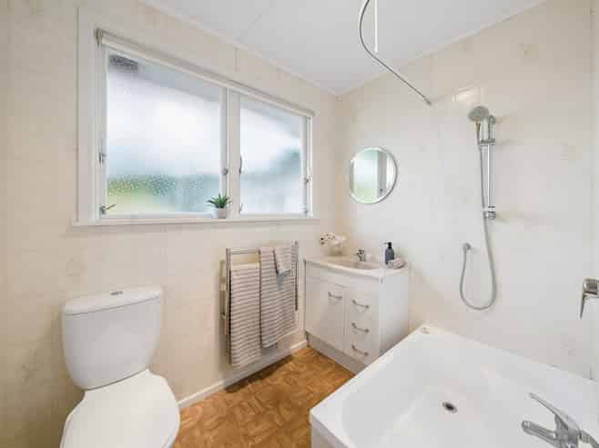 3/30 London Road, Korokoro