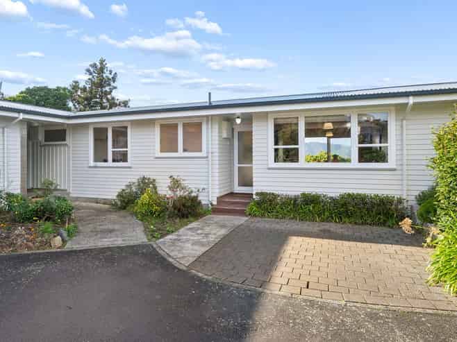 3/30 London Road, Korokoro