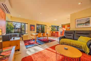 1/1031 Beach Road, Torbay