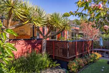 1/1031 Beach Road, Torbay
