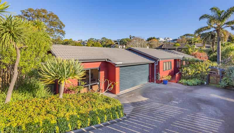 1/1031 Beach Road, Torbay
