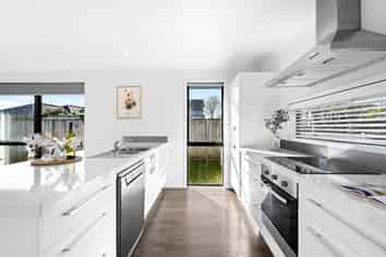11 Keston Crescent, Flagstaff